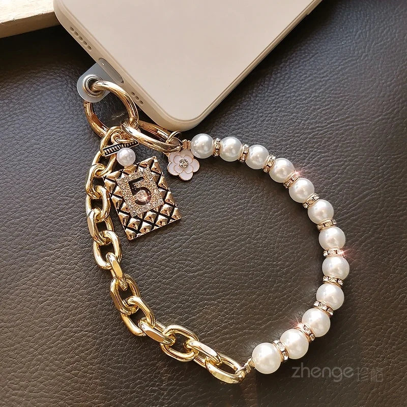Mobile Phone Lanyard Pearl Chain No. 5 Hanging Tag Bracelet Short Wrist Strap Small Tag Metal Clip Phone Case Universal Strap